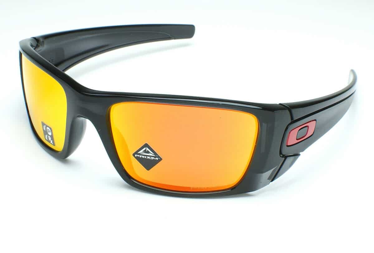 Óculos de Sol Oakley Fuel Cell - Potência e Estilo Inconfundíveis